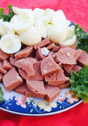 A picture of Eggs and special garlic polony.