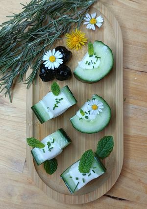 Une photo de 🌱 Concombre farcie au fromage frais