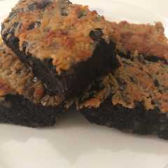 Brownies ketan hitam pisang keju রেসিপির প্রধান ছবি