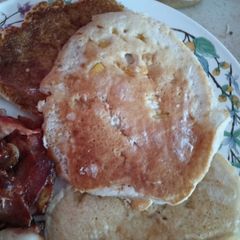 A picture of Peach Pancakes.