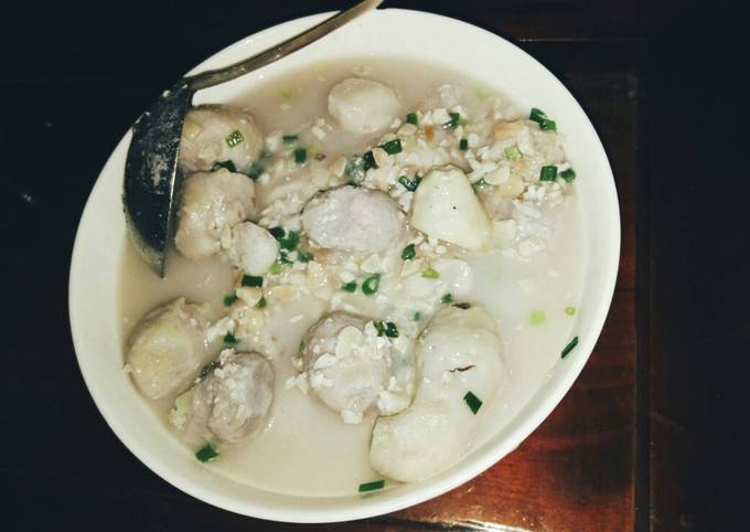 Canh khoai sọ nấu nướng Theo phong cách mới mẻ này đáp ứng ngon rộng lớn thường thì, bà nội trợ nào thì cũng nên thử
