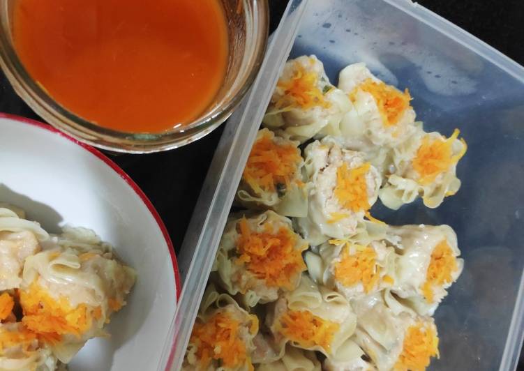 Siomay dan Sambal Dimsum