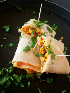 A picture of Semolina stuffed dosa.