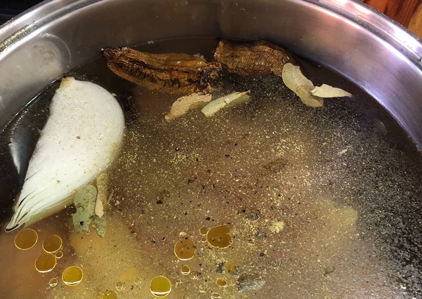 Caldo de pollo para base de tus platillos Sonorenses