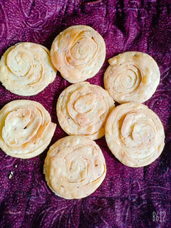 ફરસી પૂરી(farsi puri recipe in gujarati) રેસીપી મુખ્ય ફોટો