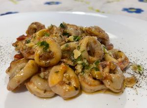 Foto di Tortellini ripieni di Carne con Pesto di Noci