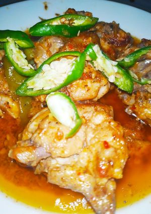 A picture of Cholistani chicken khrdai.