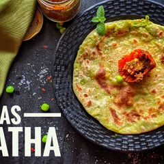 A picture of Peas paratha.