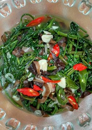Foto resep Tumis Kangkung Jamur Kuping