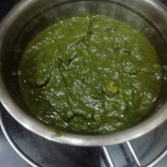A picture of Bathua Saag.