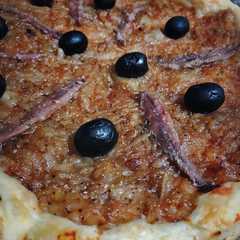Una foto de Pissaladière