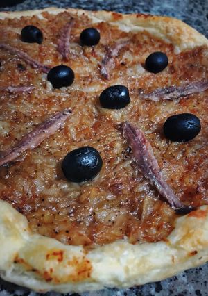 Una foto de Pissaladière