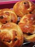 Bollos de canela y pasas