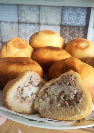 Húsos pirog olajban sütve recept fotója