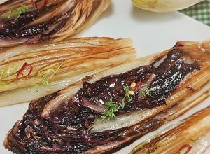 Foto di Radicchio e indivia belgaGrigliati