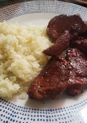 Una foto de Solomillo de cerdo con glaseado balsámico intenso