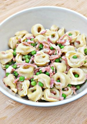 Une photo de Pâtes farcies petits pois et jambon