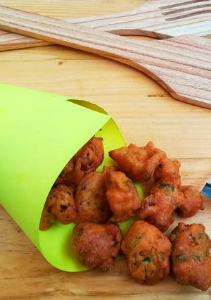 A picture of Mix pakoray.