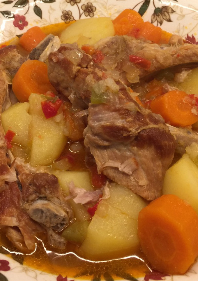 Una foto de Costillas de cerdo con patatas