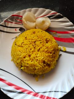 मूग डाळीची खिचडी (moong dal khichdi recipe in marathi) रेसिपी चे मुख्य फोटो