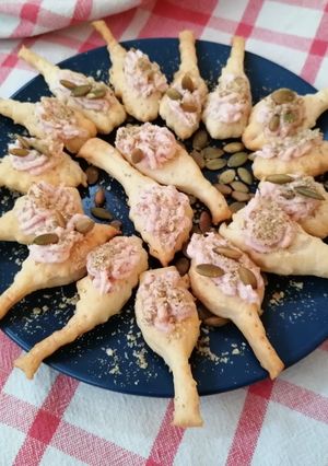 Foto di Cucchiaini di pasta sfoglia con crema di prosciutto cotto