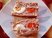 Una foto de cena con pan de molde