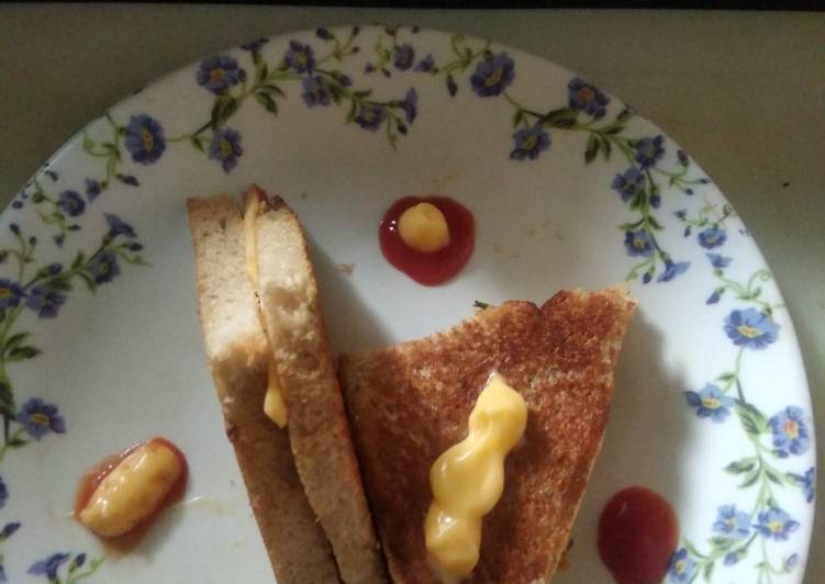 Recipe of Super Quick Homemade Aloo toast Sandwich