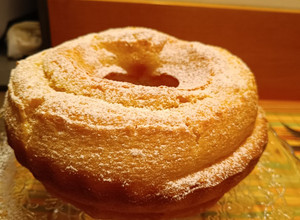 Foto di Ciambellone allo yogurt senza burro