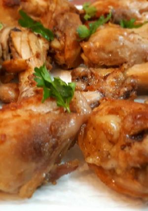 A picture of Pan fried Drumsticks.
