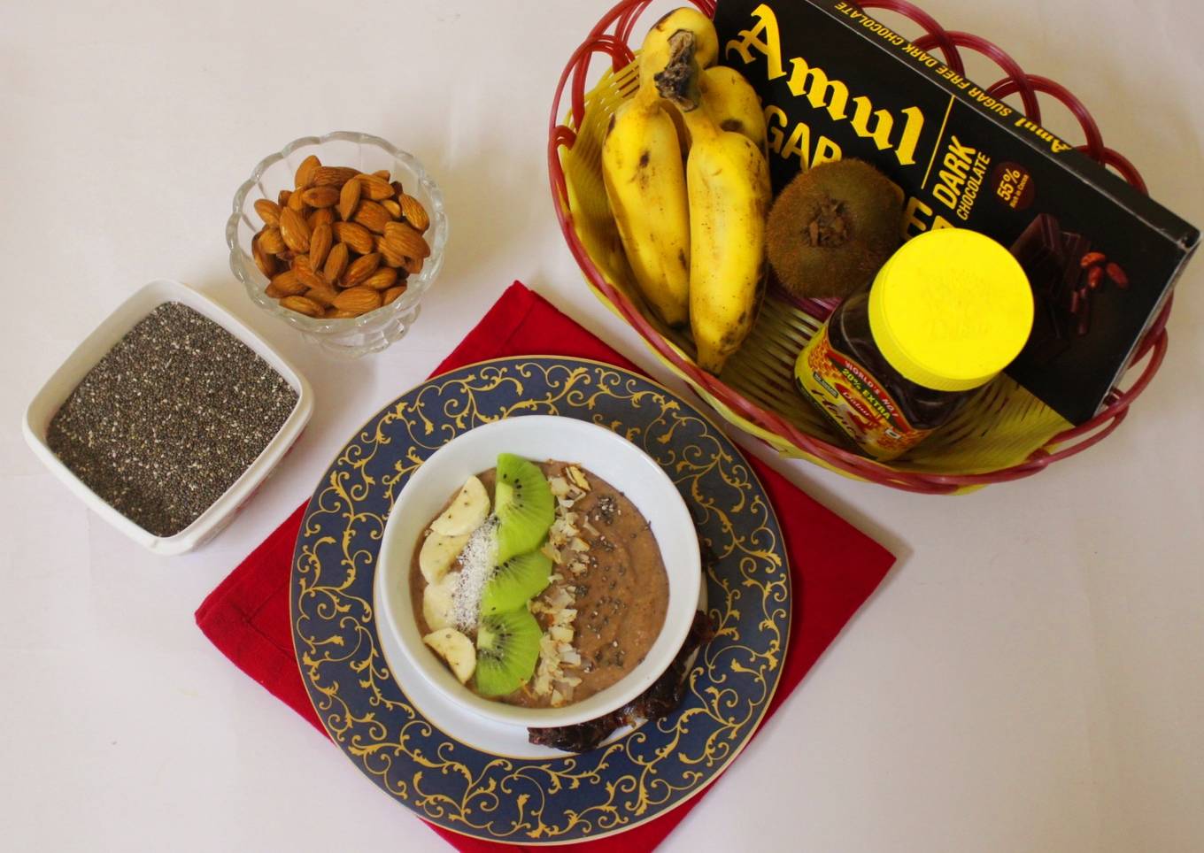 Chocolate smoothie bowl (sugarfree)