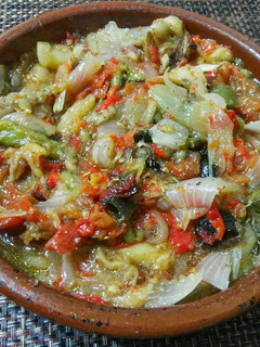 Una foto de Escalivada de verduras