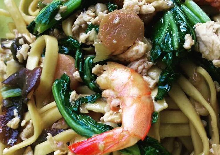 Mie goreng seafood simple