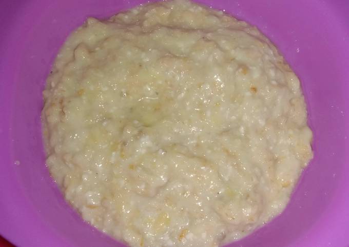 Oatmeal pisang keju