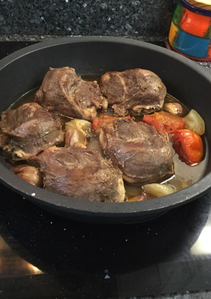 Una foto de Galtas de cerdo rústidas a la cazuela