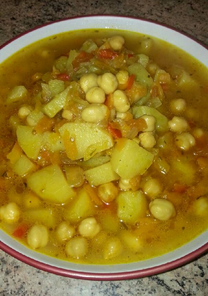 Una foto de Guiso de garbanzos al romero y estragón