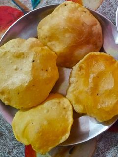 गेहूँ के आटे की पूरी (gehu ke aate ki poori recipe in Hindi) रेसिपी मुख्य फोटो