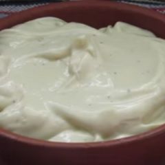A picture of Veg mayonnaise street thela type.