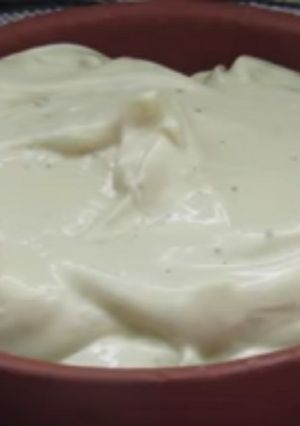 A picture of Veg mayonnaise street thela type.