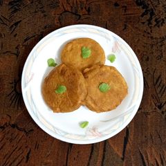 A picture of Potato cutluts.