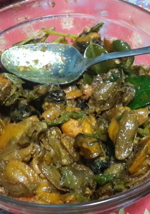 Foto resep Tumis kerang bumbu kuning cabe ijo