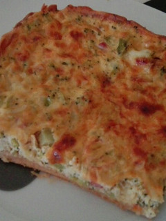 Una foto de Quiche de Brócoli, Bacon y Tomate Cherry!