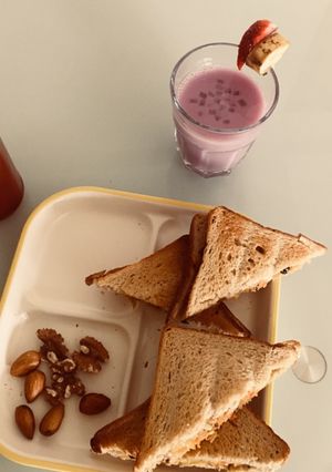 A picture of Veggie-cheese sandwich & power smoothie!.
