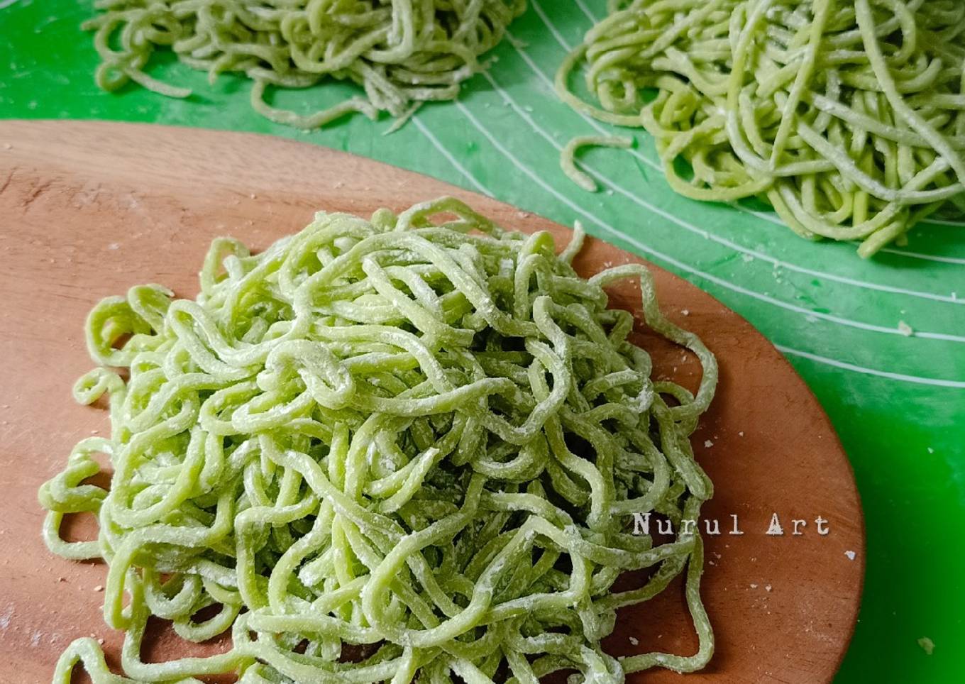 Mie Telur (Daun Pepaya Jepang)