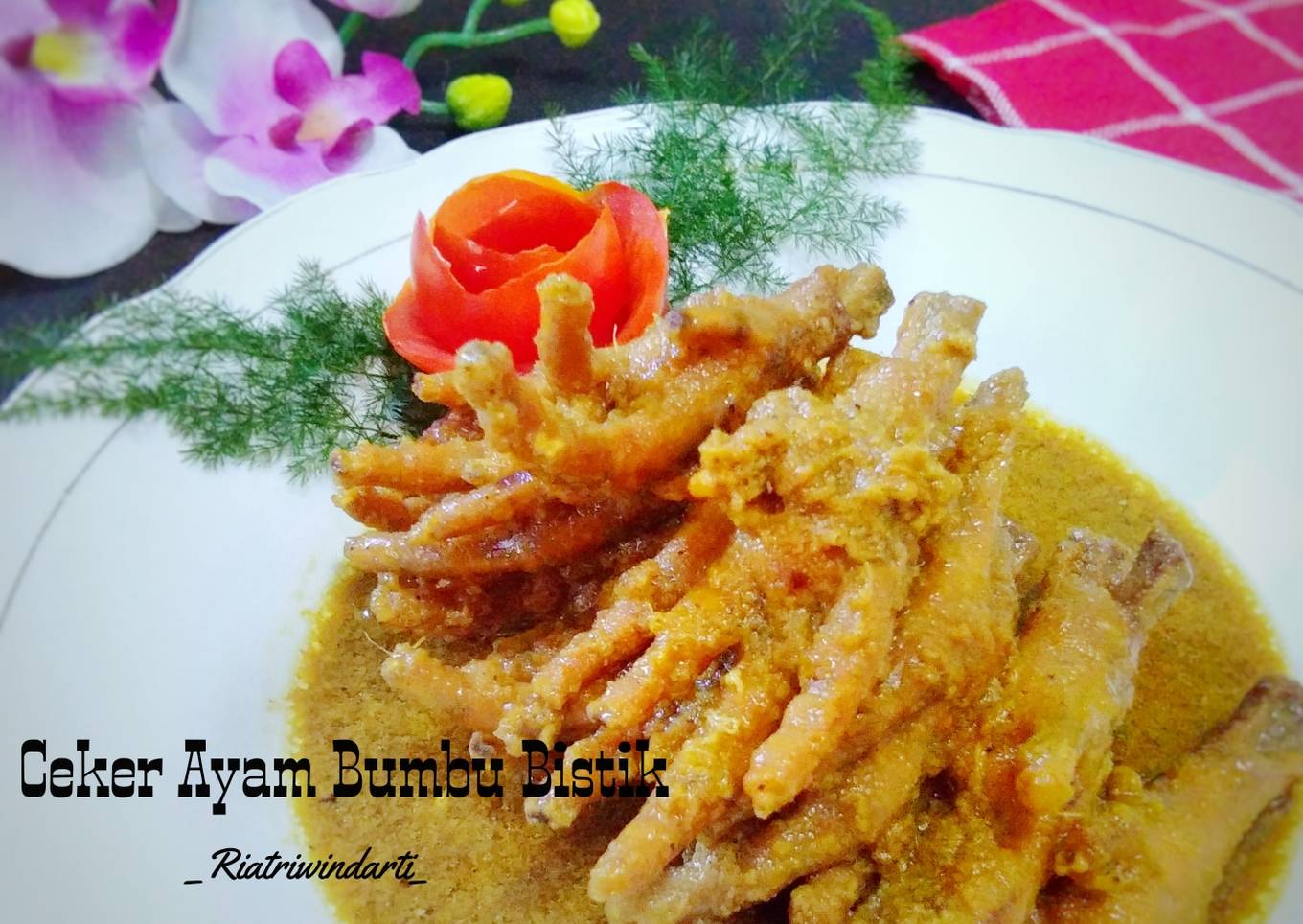 Ceker Ayam Bumbu Bistik