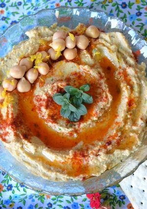 Una foto de Hummus de zucchini grillado😋