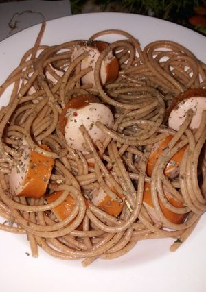 O poză a rețetei Spaghete cu crenvurști.