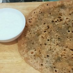 A picture of Aloo methi paratha.