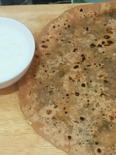 A picture of Aloo methi paratha.