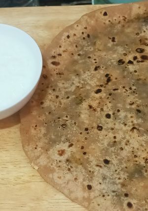 A picture of Aloo methi paratha.
