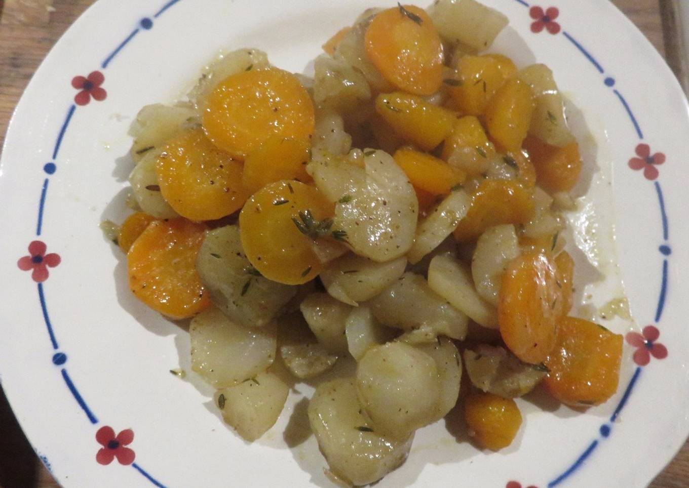 Carottes et topinambour au épices et au thym